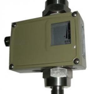 D530 / 7DD, D530 / 7DDK differential pressure controller